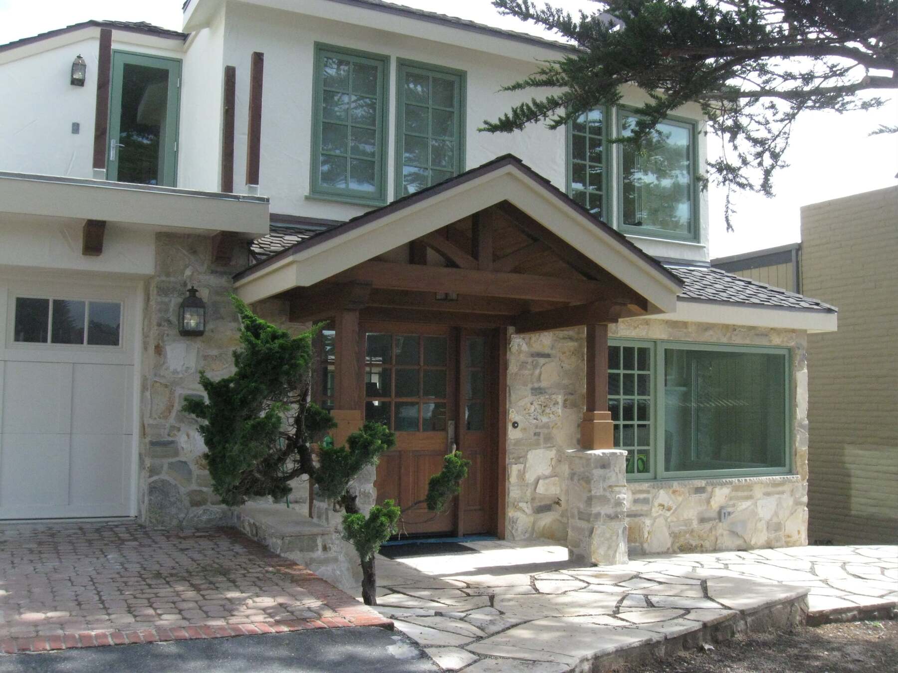 Lompoc Petite Mosaic Country Thin Veneer mixed with #1 Cut